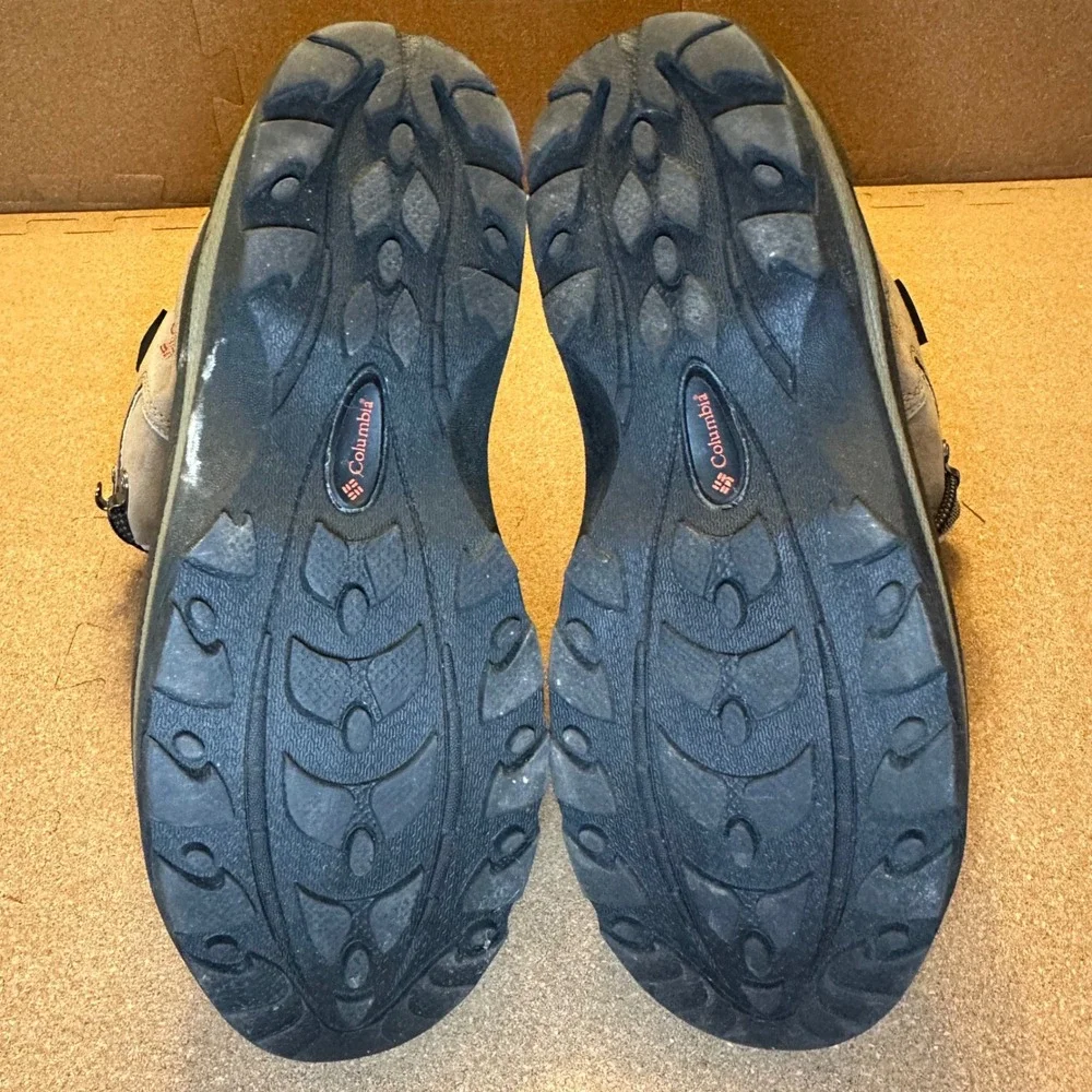 Columbia Cascadian Summit Boots Womens 9.5 Gray BL1168-925 Hiking Winter Snow